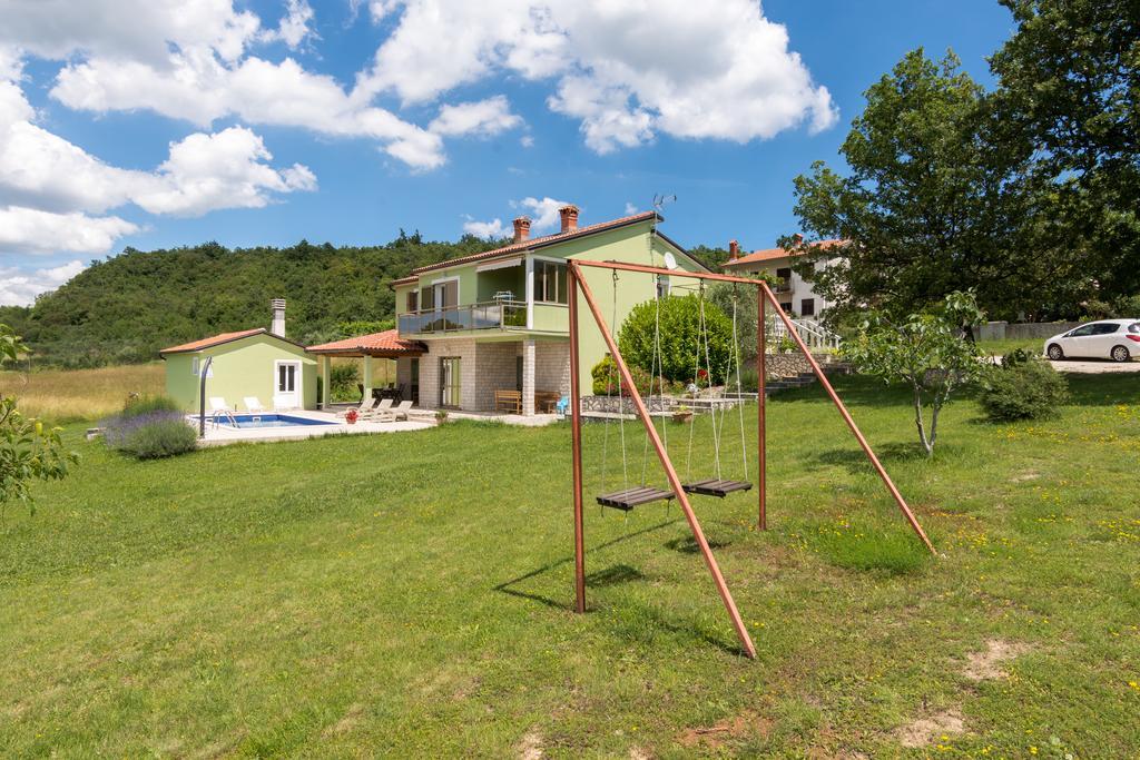 Apartments Cekada Labin  Exterior photo