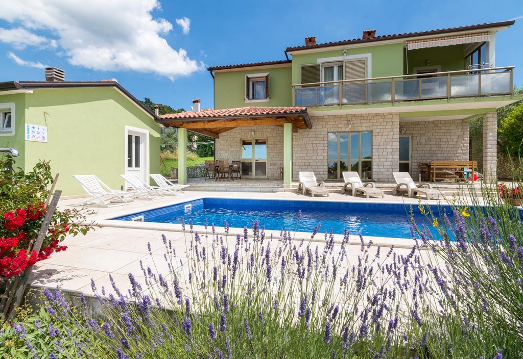 Apartments Cekada Labin  Exterior photo