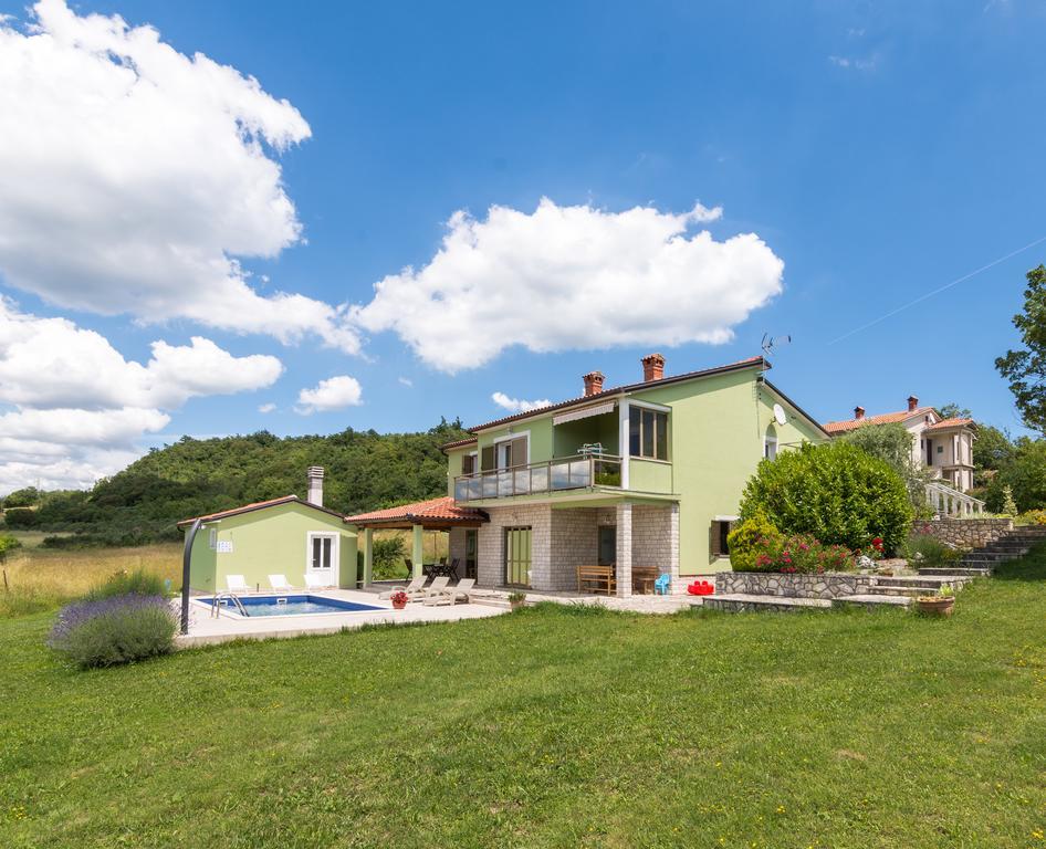 Apartments Cekada Labin  Exterior photo
